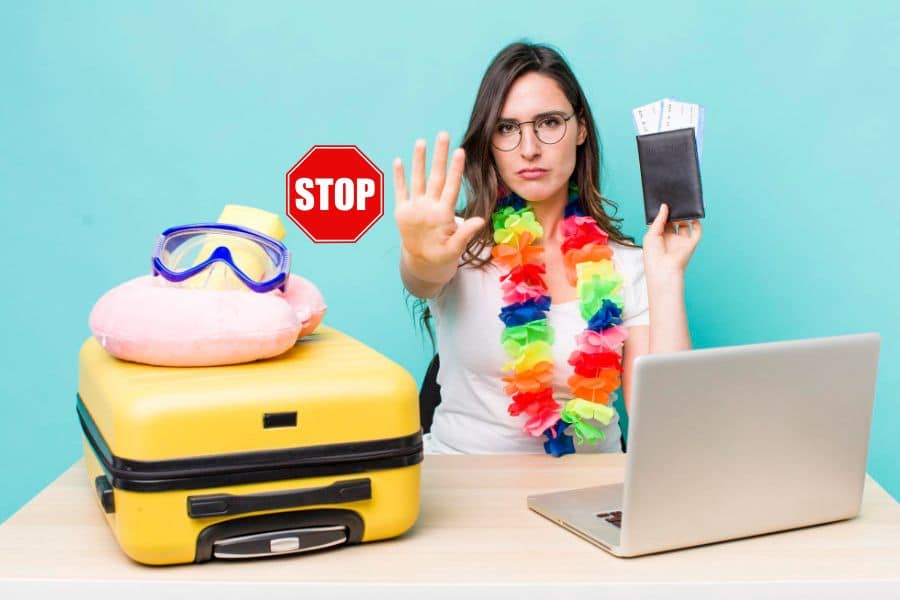 How Fake Travel Agencies Scam You Without You Knowing