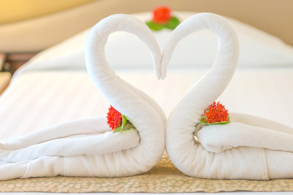 Top Destinations for Honeymoon: Best 5 Domestic & 5 International